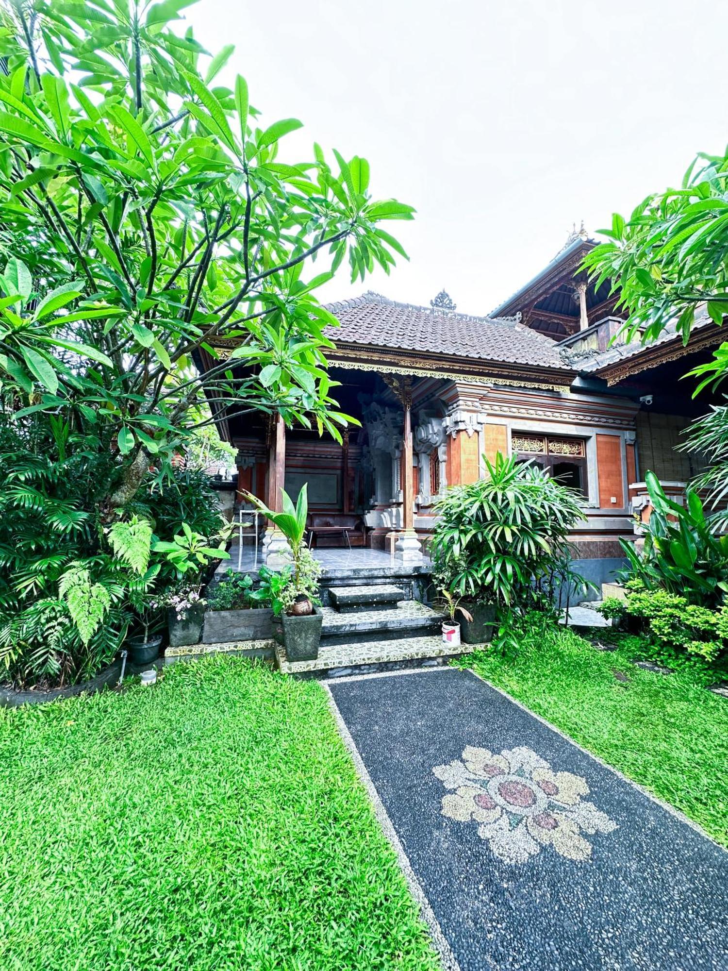 Ojek'S Homestay Ubud Esterno foto